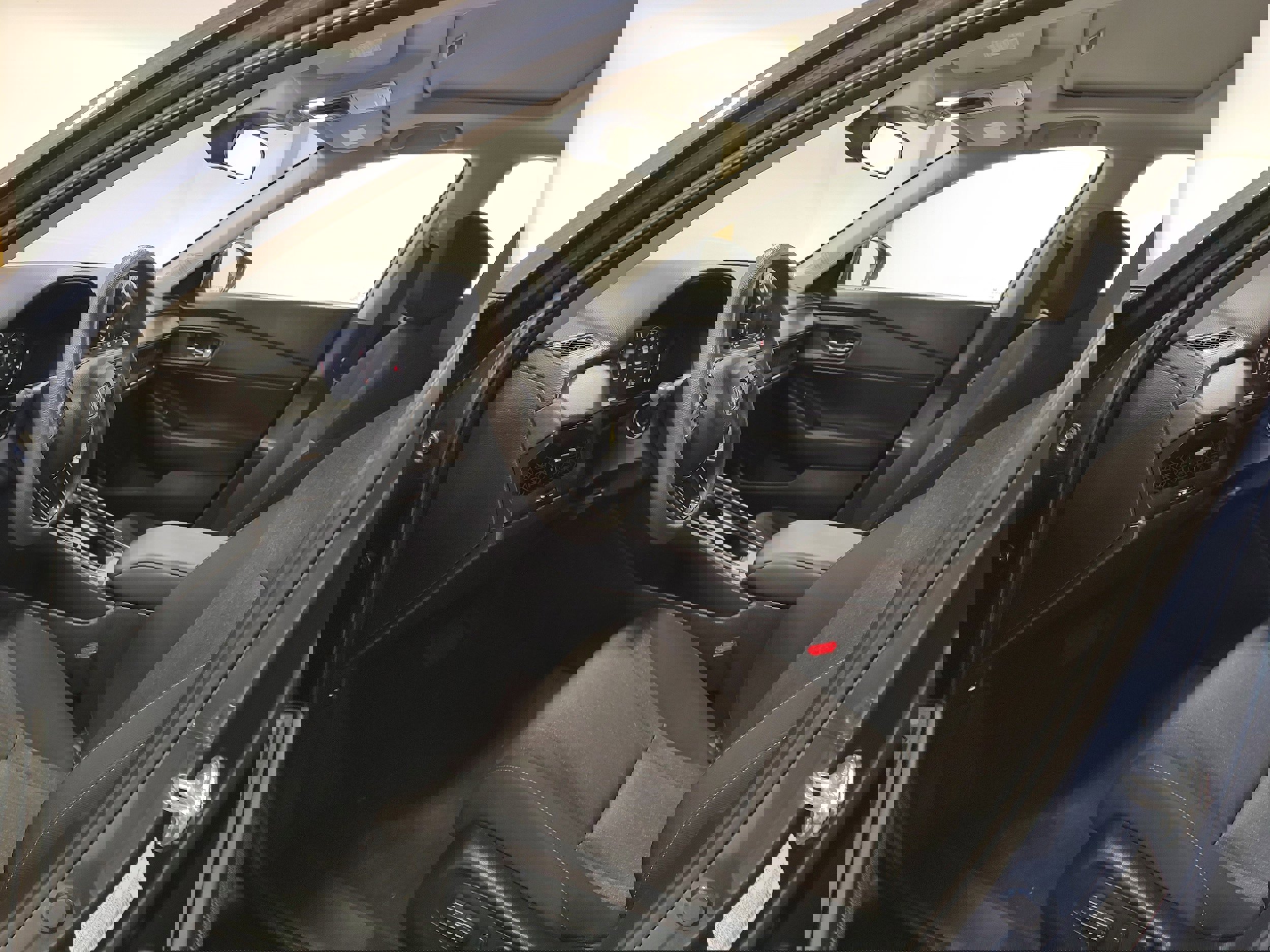 Used 2025 Honda Accord SE image 9