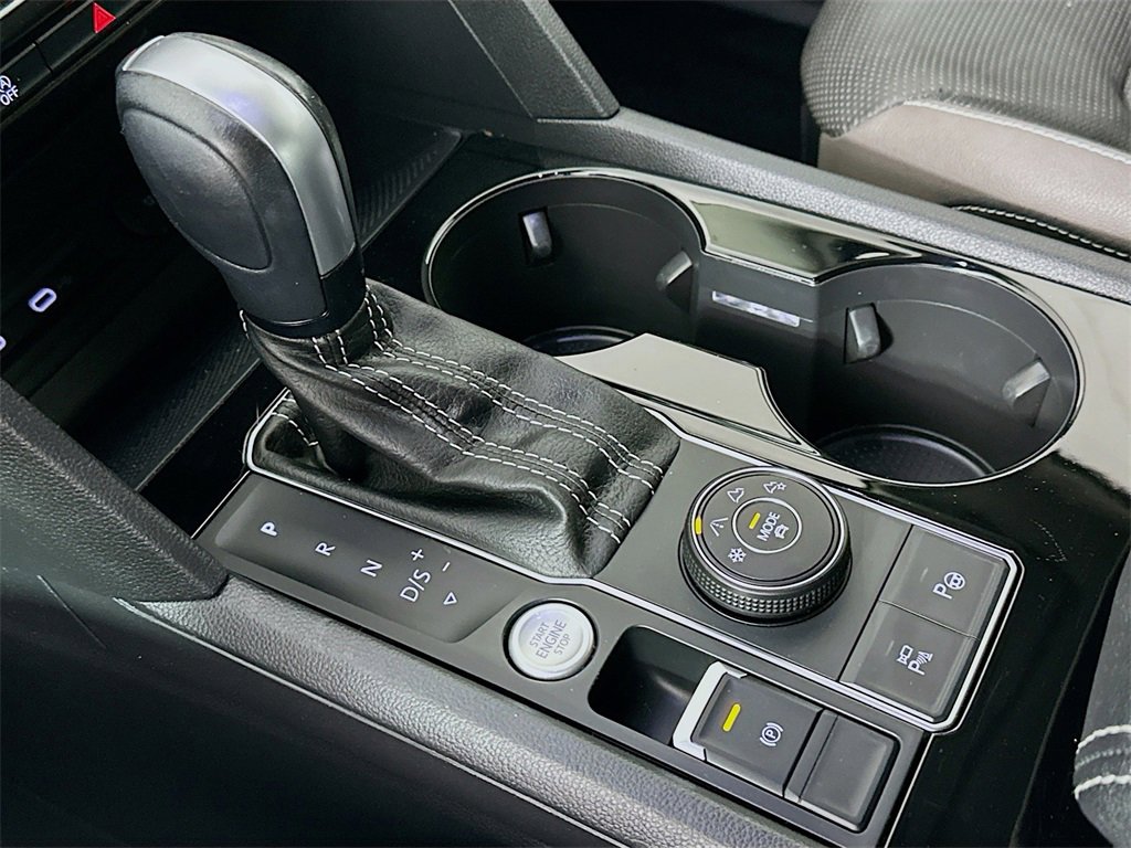 Used 2021 Volkswagen Atlas SEL Premium image 17