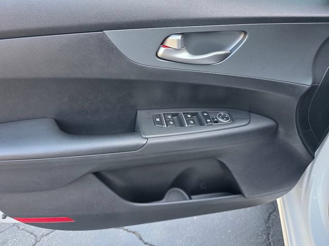 Used 2021 Kia Forte LXS FWD image 10