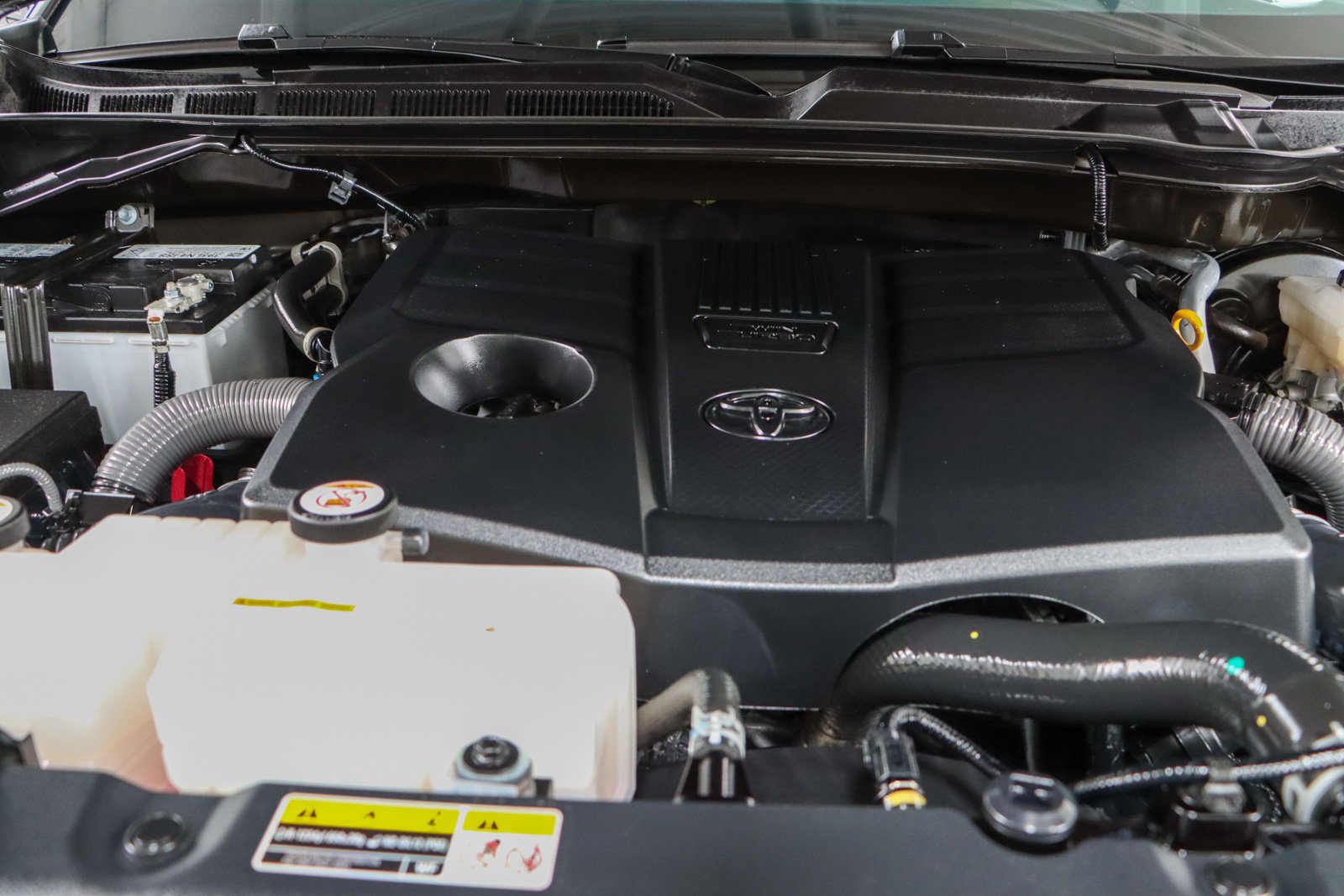 Used 2023 Toyota Tundra SR5 w/ TRD Off-Road Premium Package AWD/4WD image 30