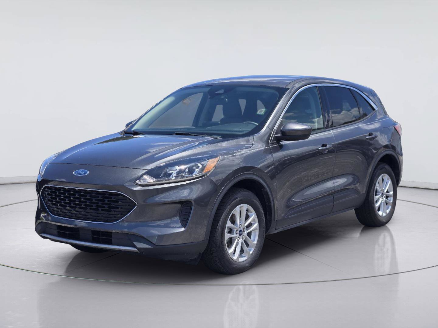 Certified 2020 Ford Escape SE AWD/4WD image 1