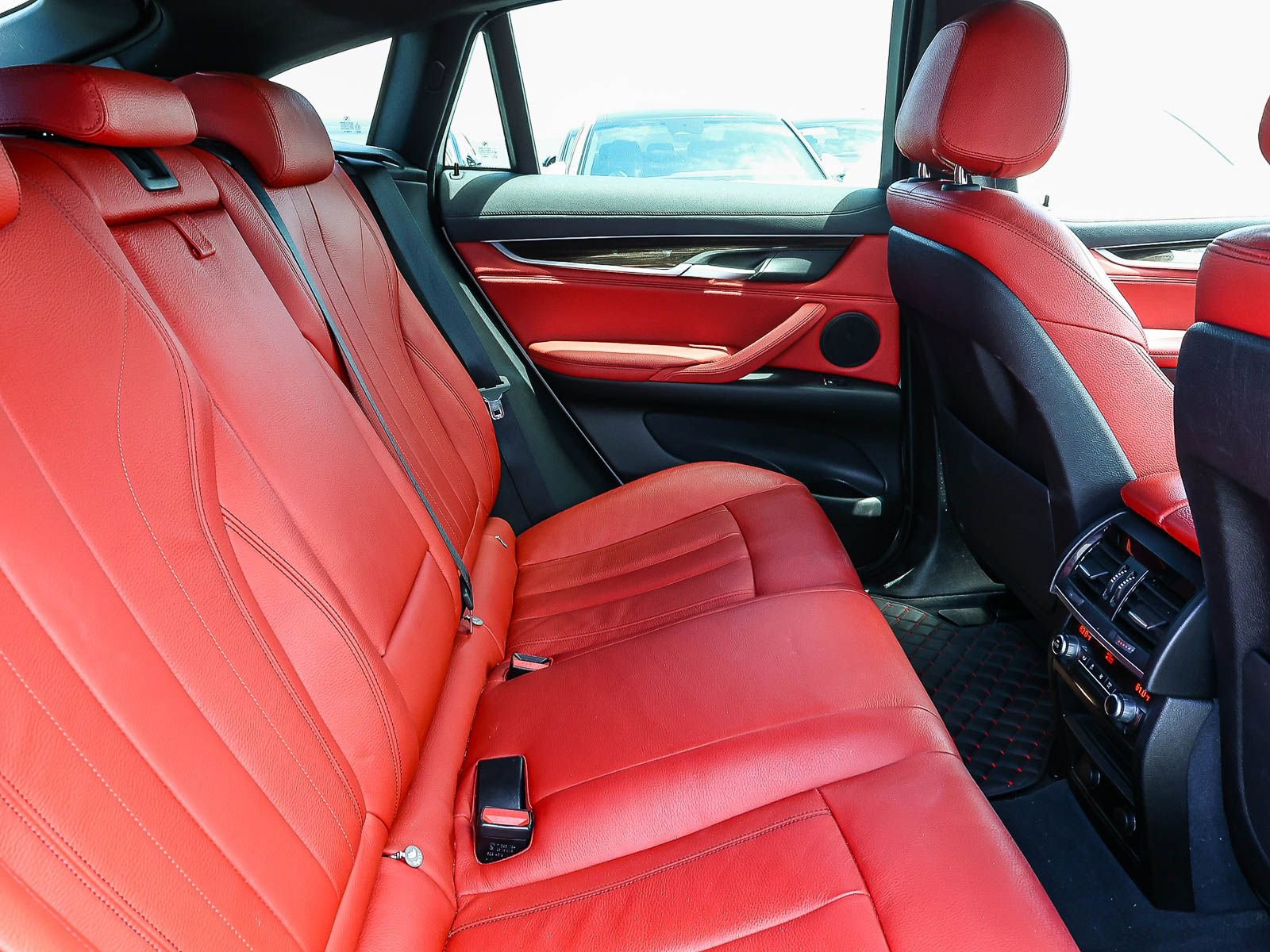 Used 2019 BMW X6 sDrive35i w/ M Sport Package RWD image 19