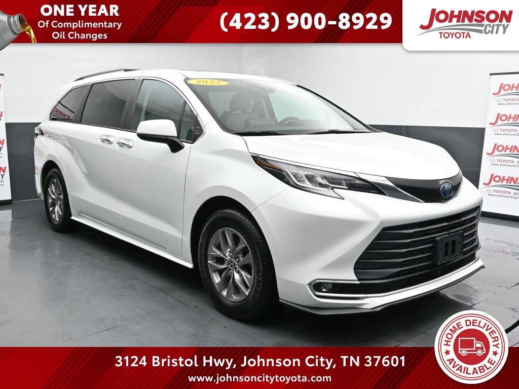 Used 2022 Toyota Sienna XLE