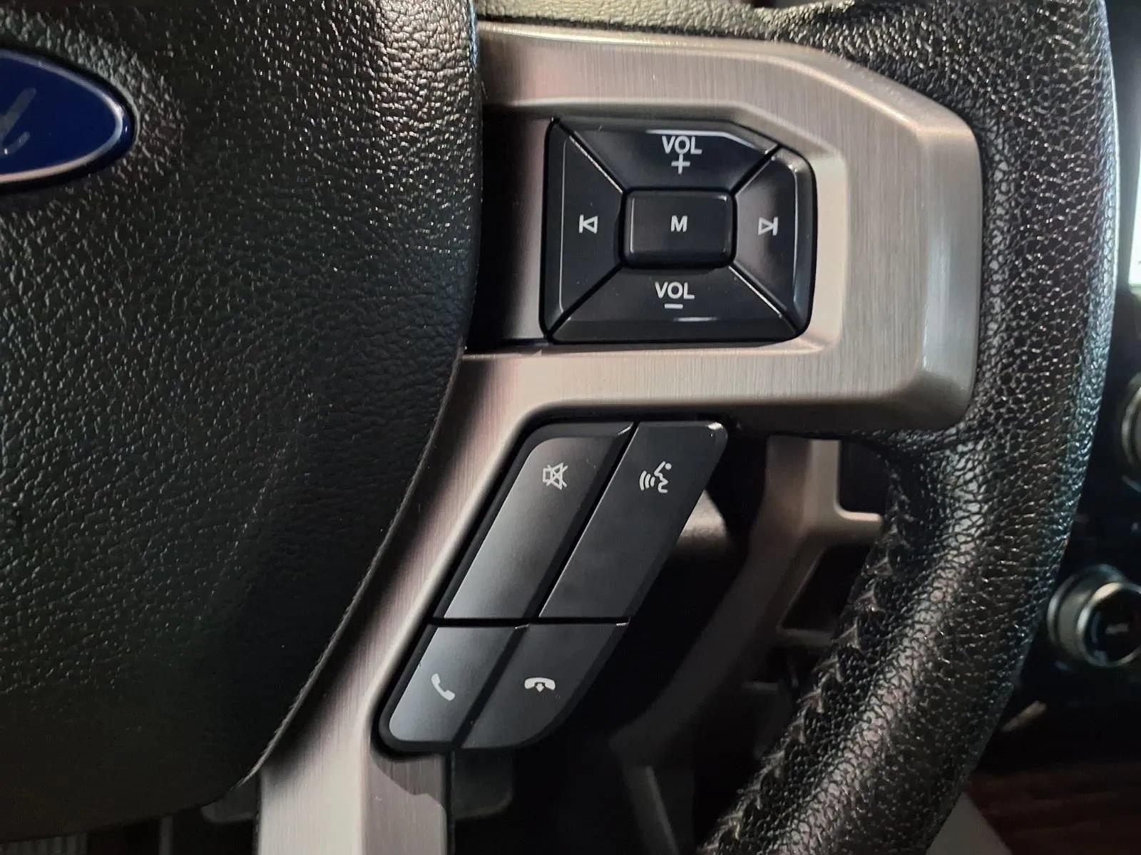 Used 2016 Ford F150 Platinum w/ Trailer Tow Package AWD/4WD image 26