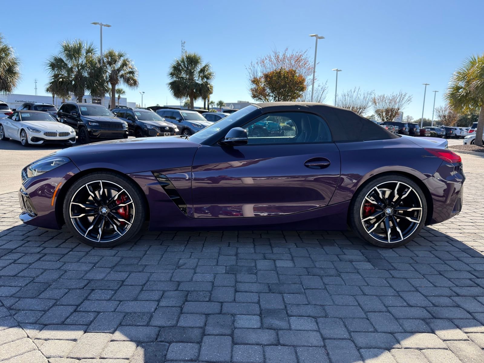 Used 2025 BMW Z4 M40i w/ Premium Package image 10