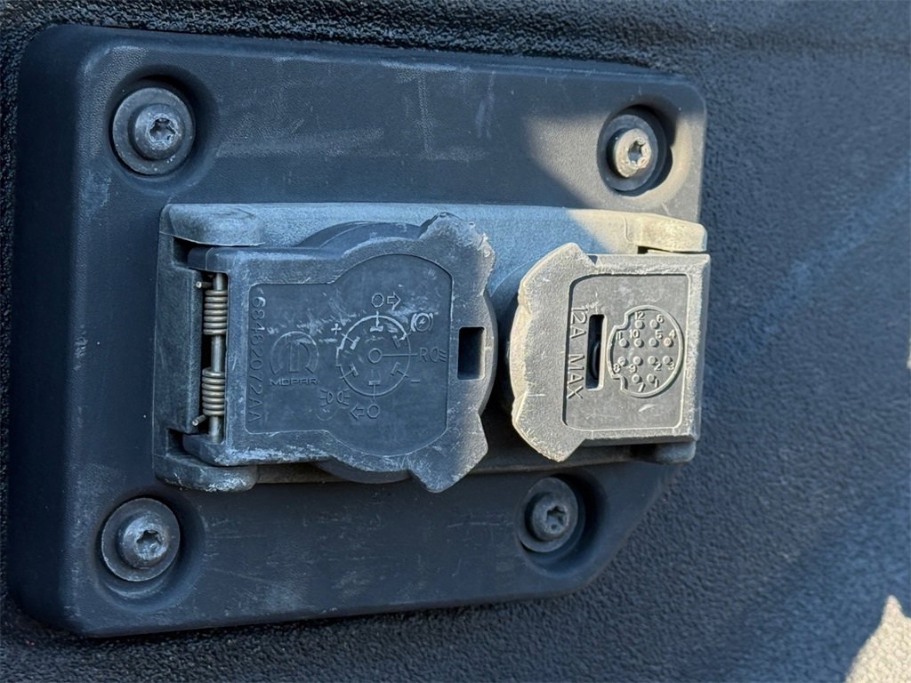 Used 2020 RAM 2500 Limited image 39