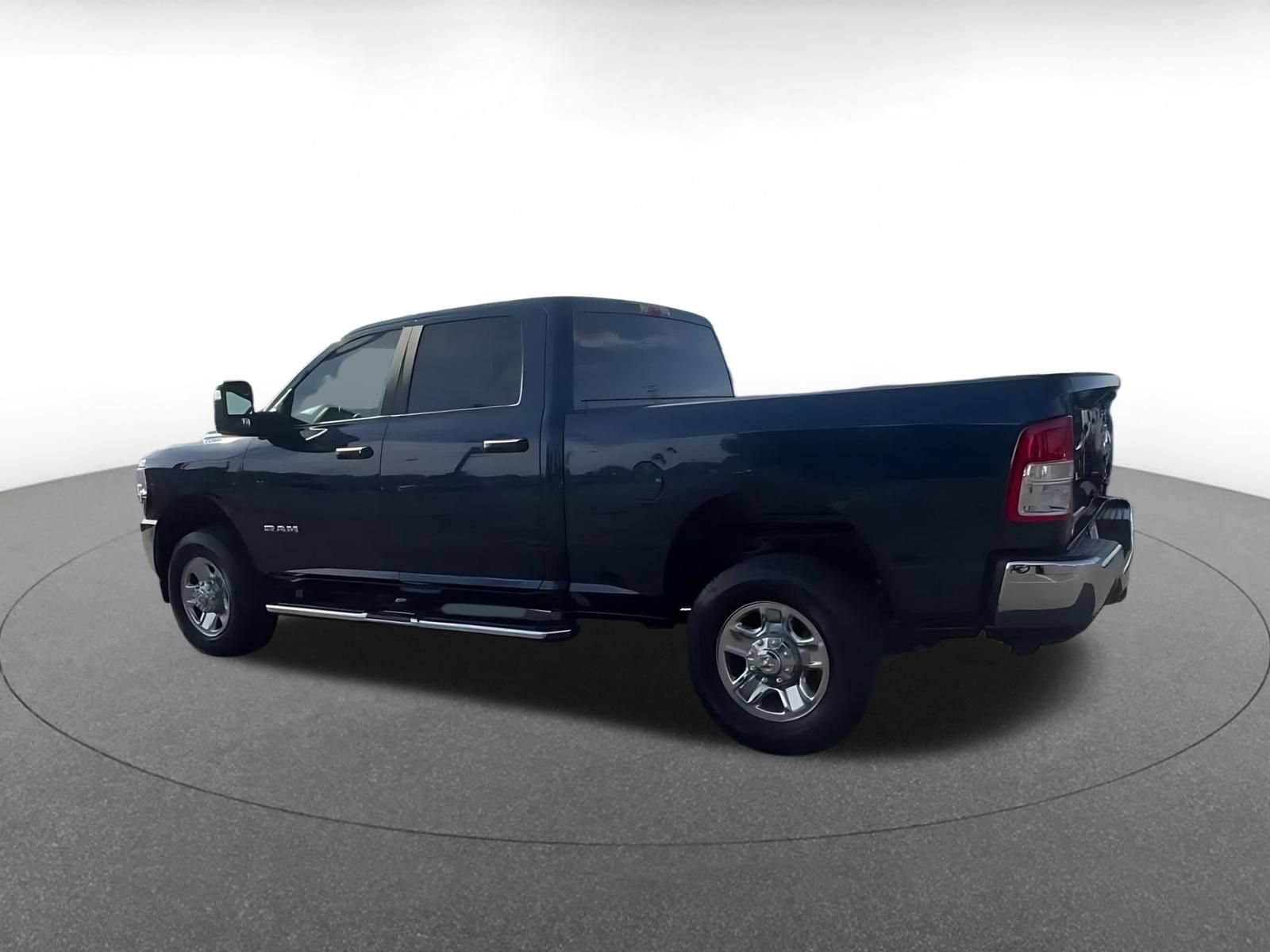 Used 2024 RAM 2500 Big Horn w/ Bed Utility Group AWD/4WD image 10
