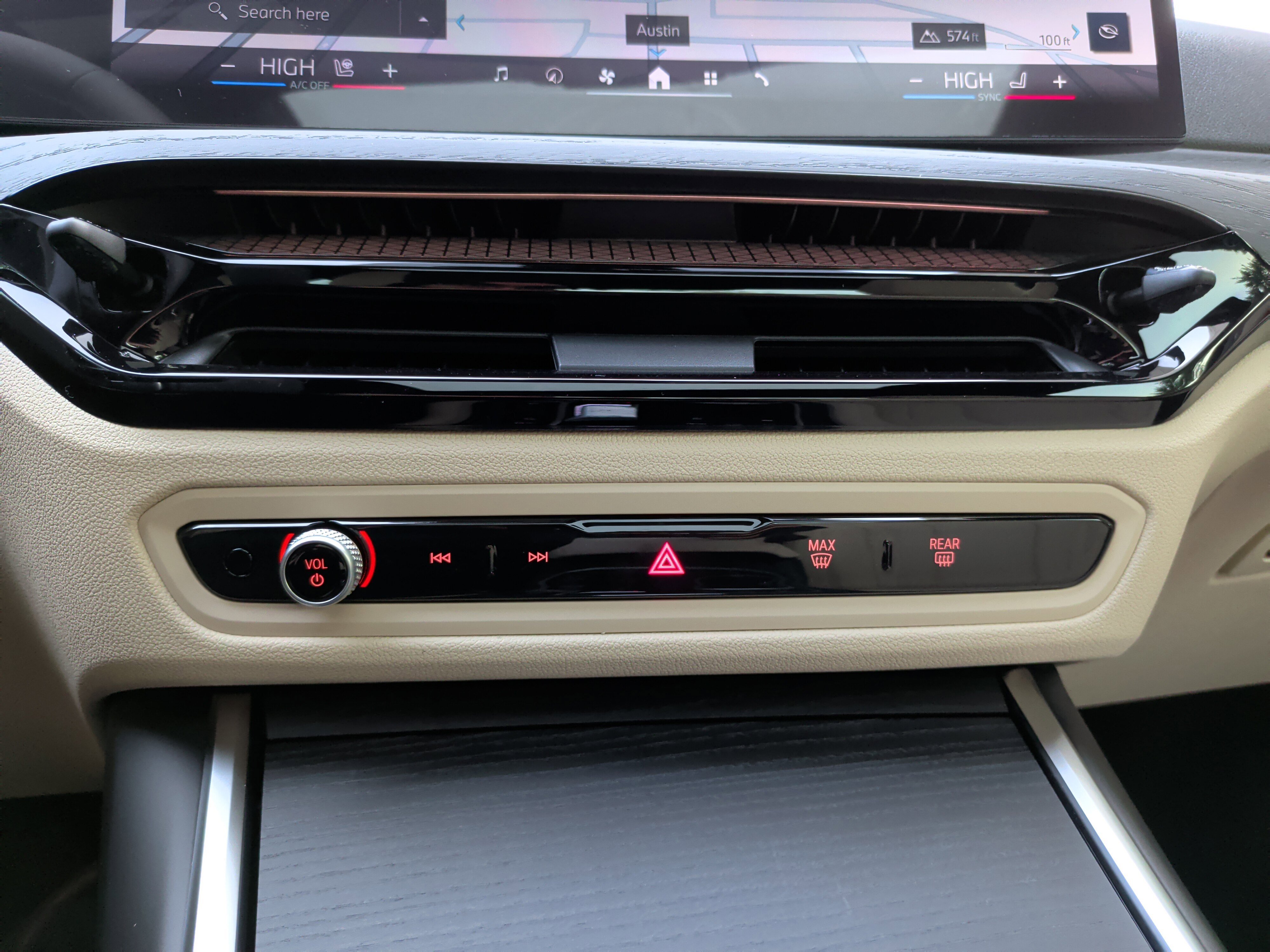 New 2026 BMW 430i Coupe w/ Parking Assistance Package image 32