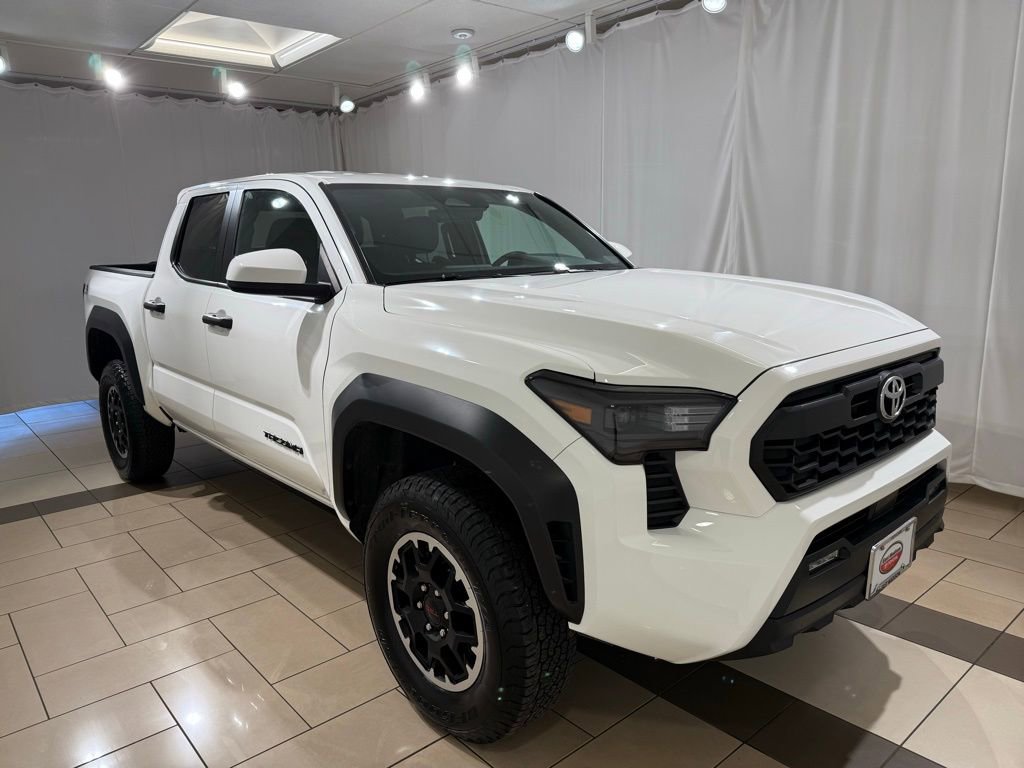 Certified 2025 Toyota Tacoma TRD Off-Road image 7