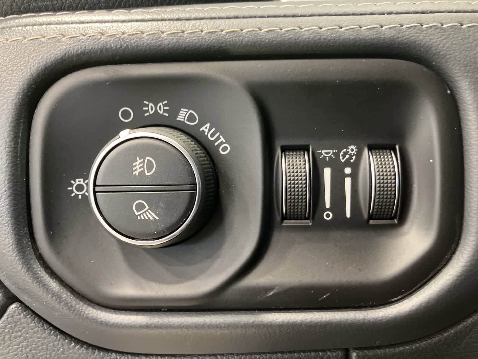 Used 2022 RAM 1500 Limited AWD/4WD image 18