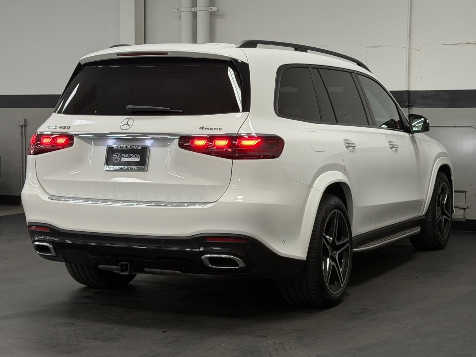 Used 2024 Mercedes-Benz GLS 450 4MATIC image 12