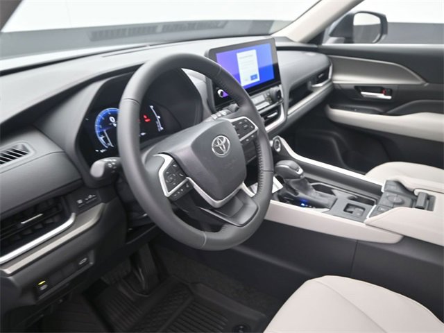 New 2026 Toyota Grand Highlander XLE image 4