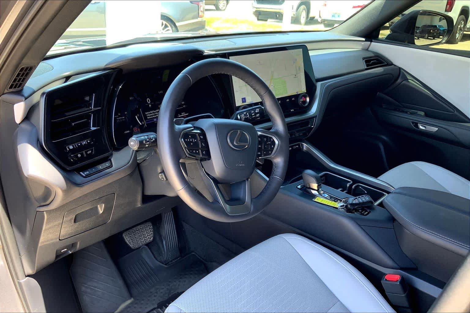 Used 2024 Lexus TX 350 FWD w/ Captains Chair Package image 17