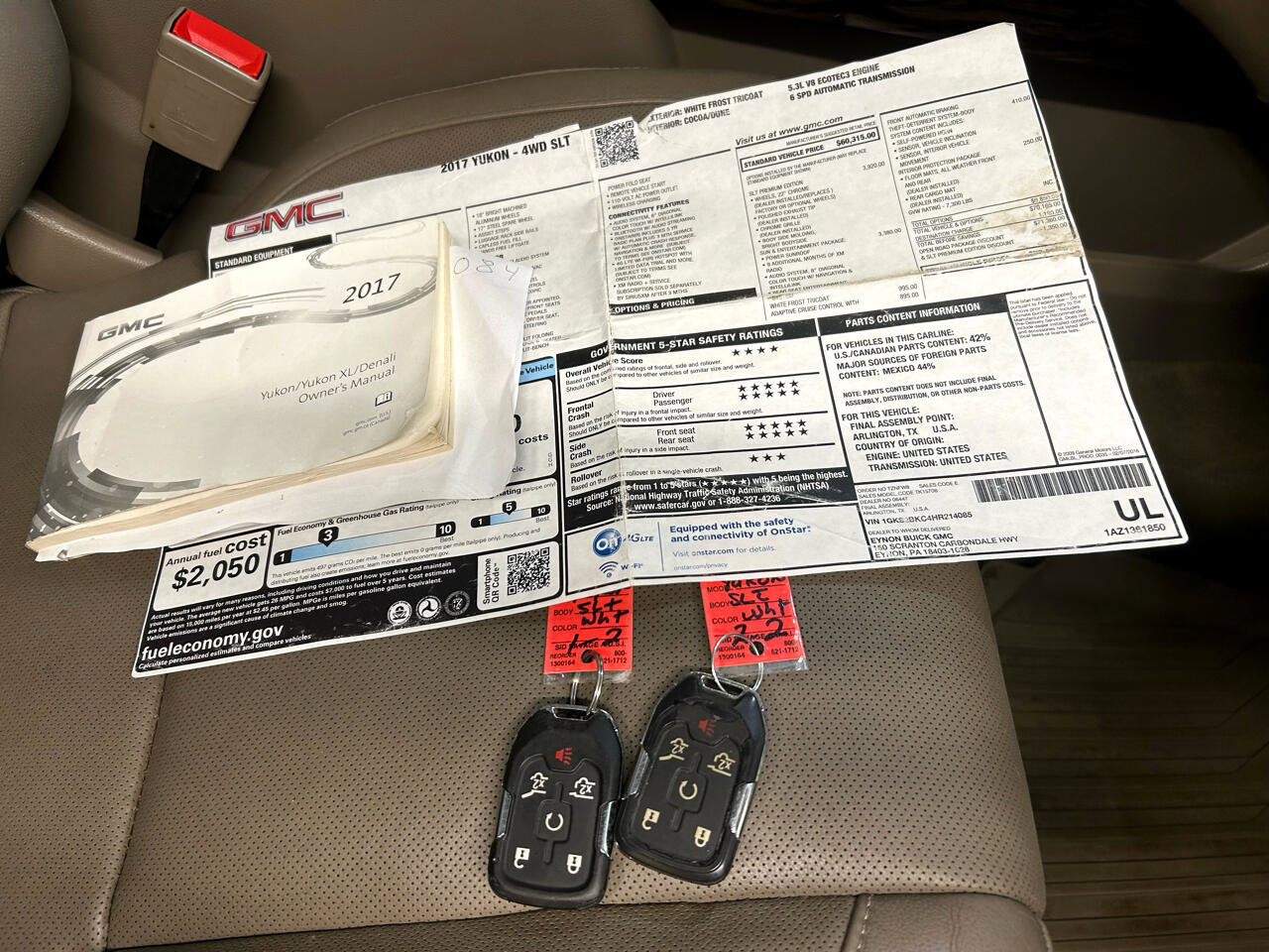 Used 2017 GMC Yukon SLT w/ Premium Edition image 28