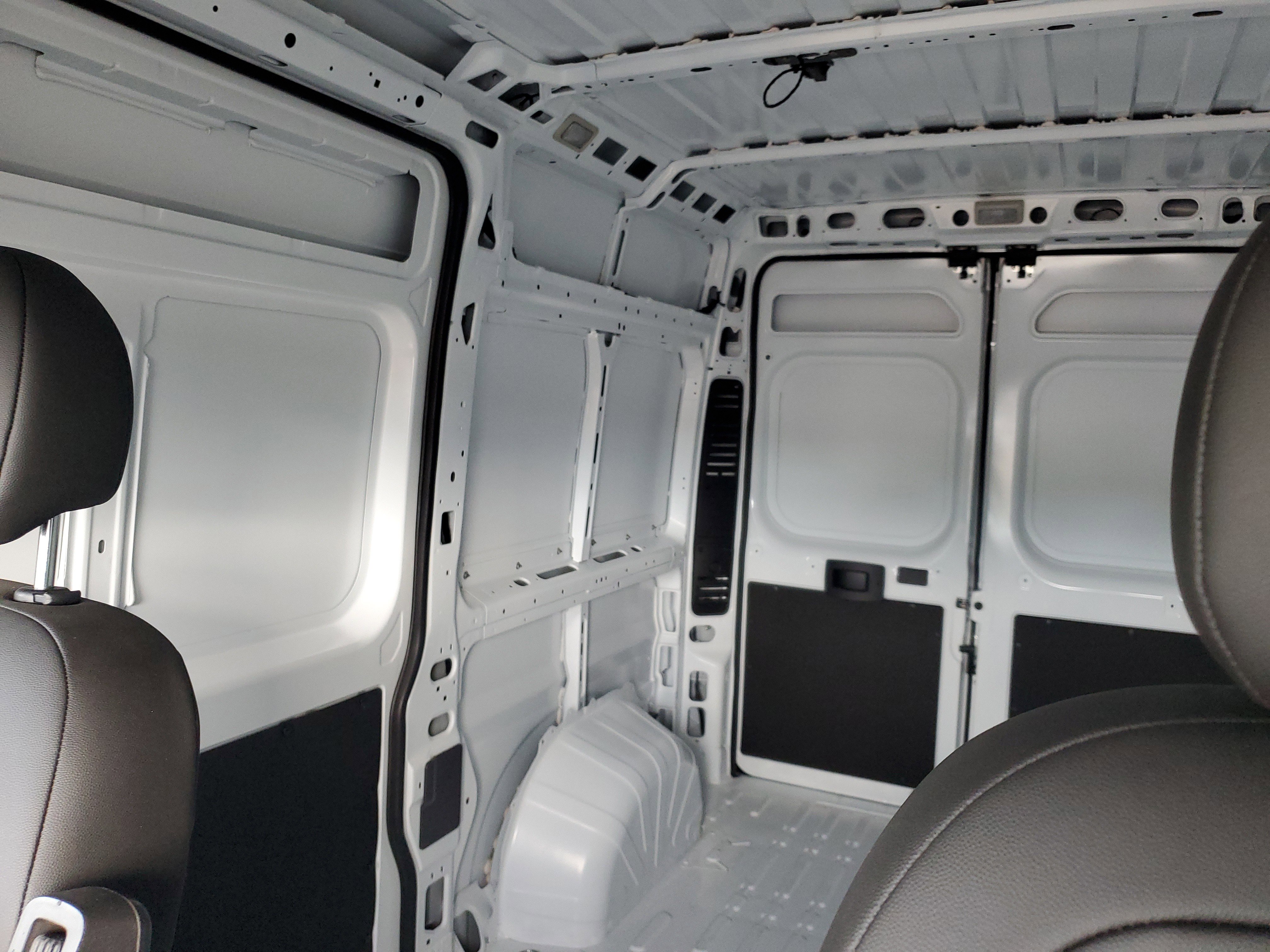 Used 2025 RAM ProMaster 1500 w/ Premium Convenience Group image 19
