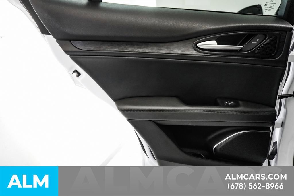 Used 2022 Alfa Romeo Stelvio Sprint image 53