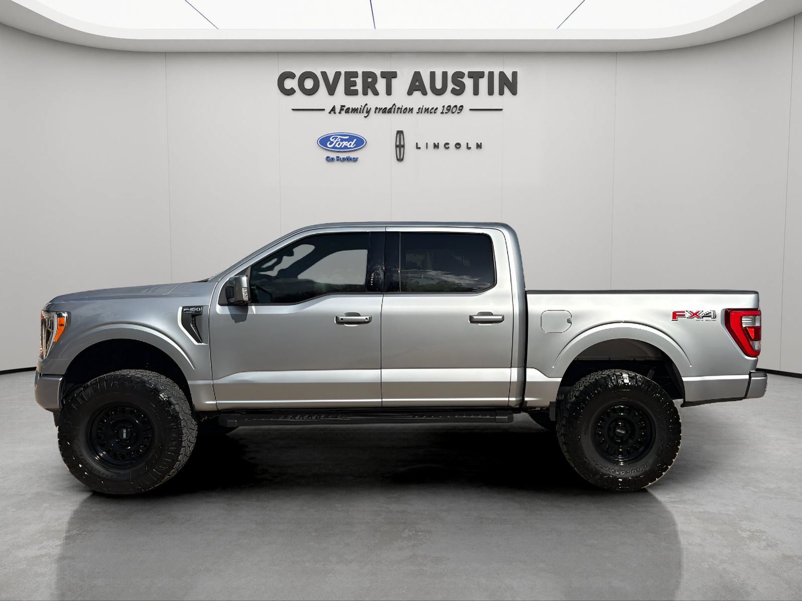 Used 2023 Ford F150 Lariat AWD/4WD image 2