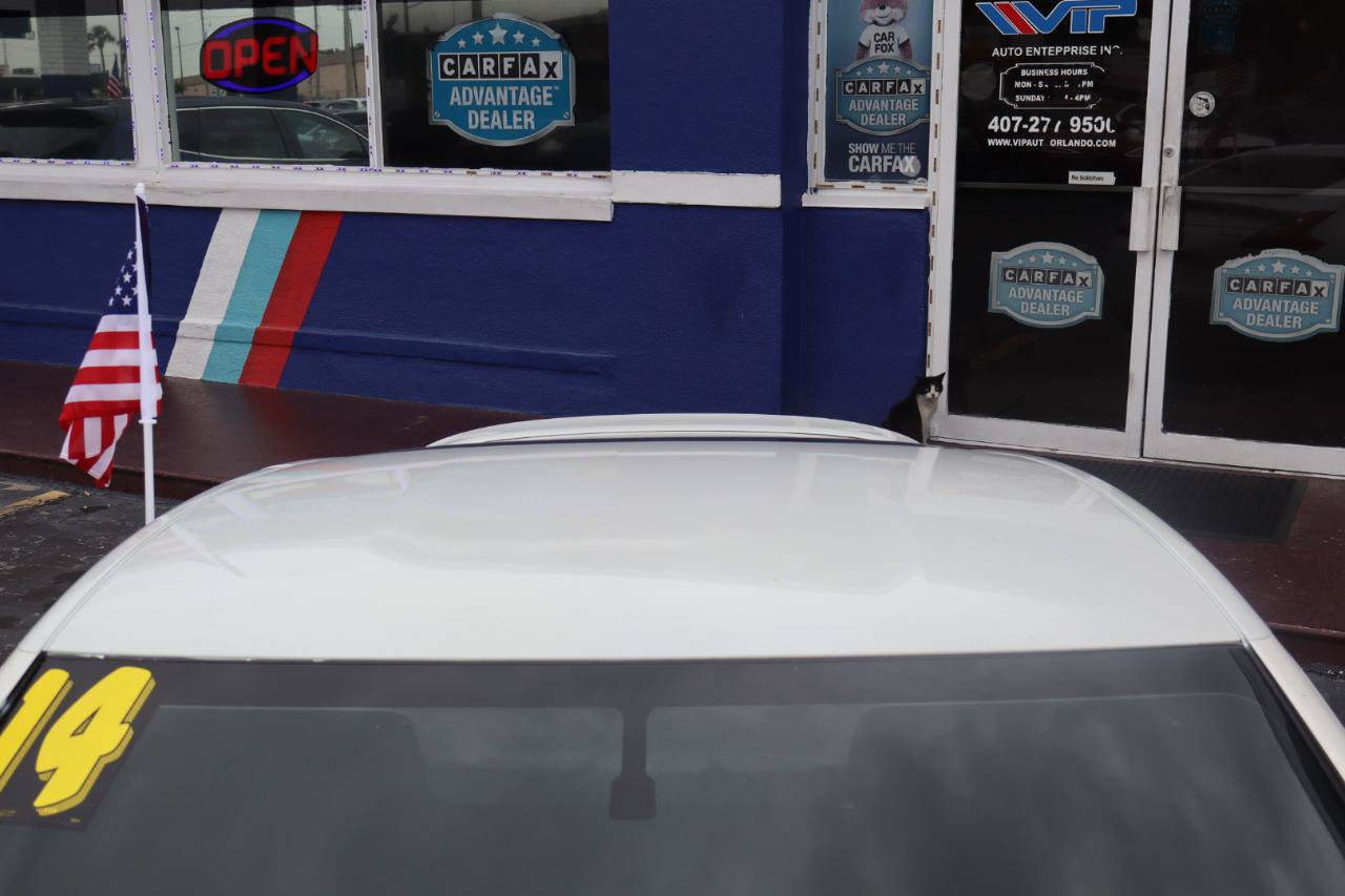 Used 2014 Nissan 370Z Coupe w/ Sport Package RWD image 8