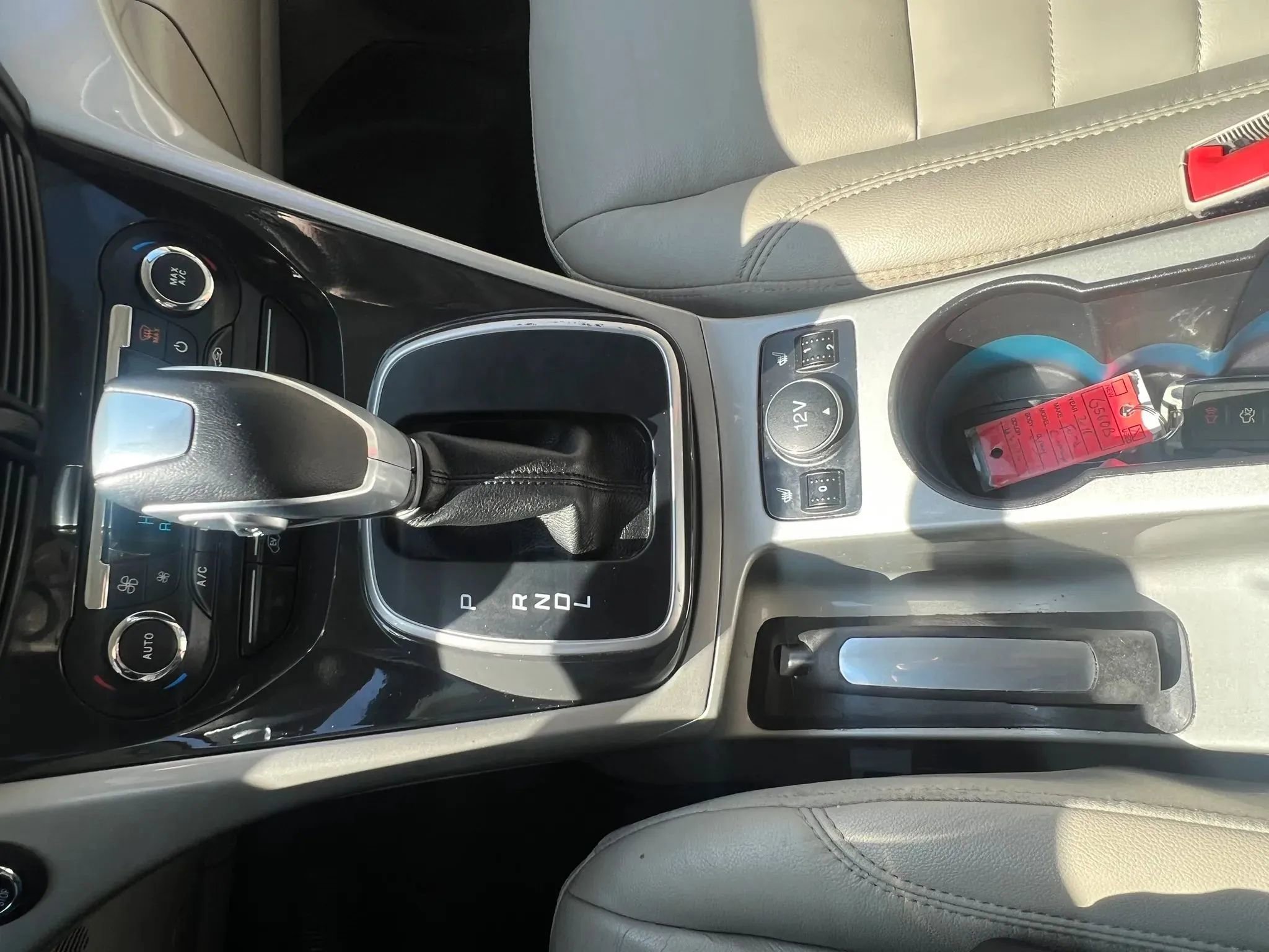 Used 2016 Ford C-MAX Energi SEL w/ Equipment Group 301A image 20