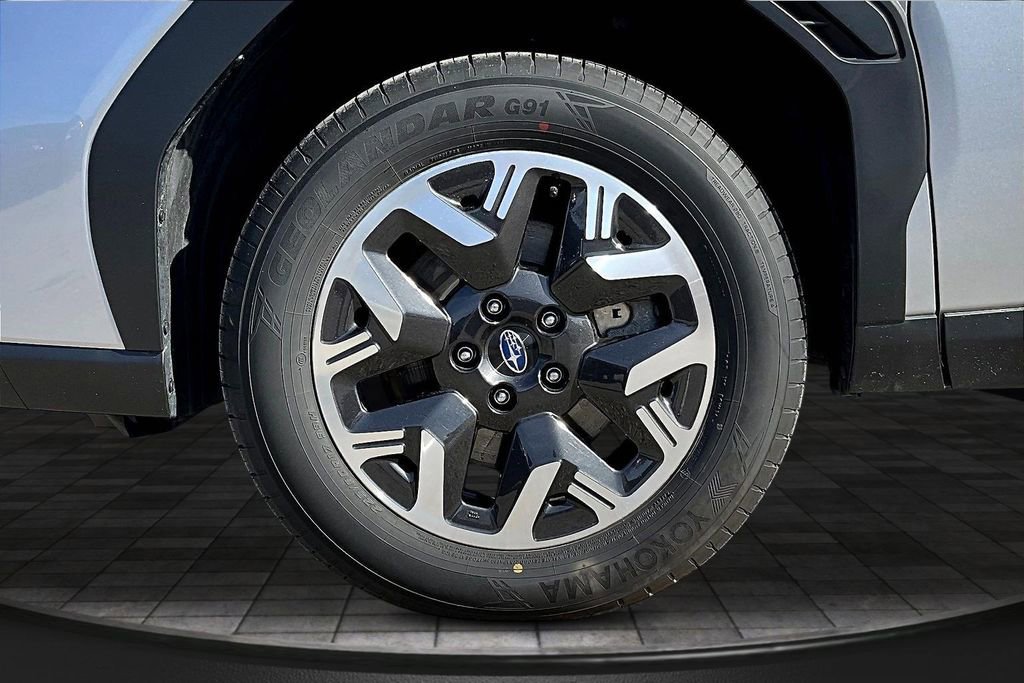 Used 2026 Subaru Forester Premium AWD/4WD image 29