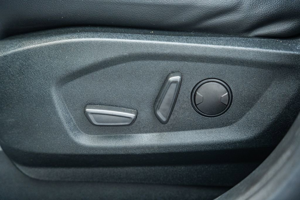 Used 2022 Ford Edge ST-Line image 38