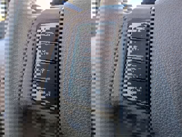 Used 2010 Ford Focus SE image 22