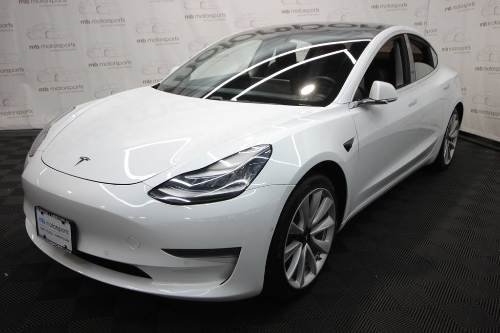 Used 2020 Tesla Model 3 Standard Range Plus RWD image 1