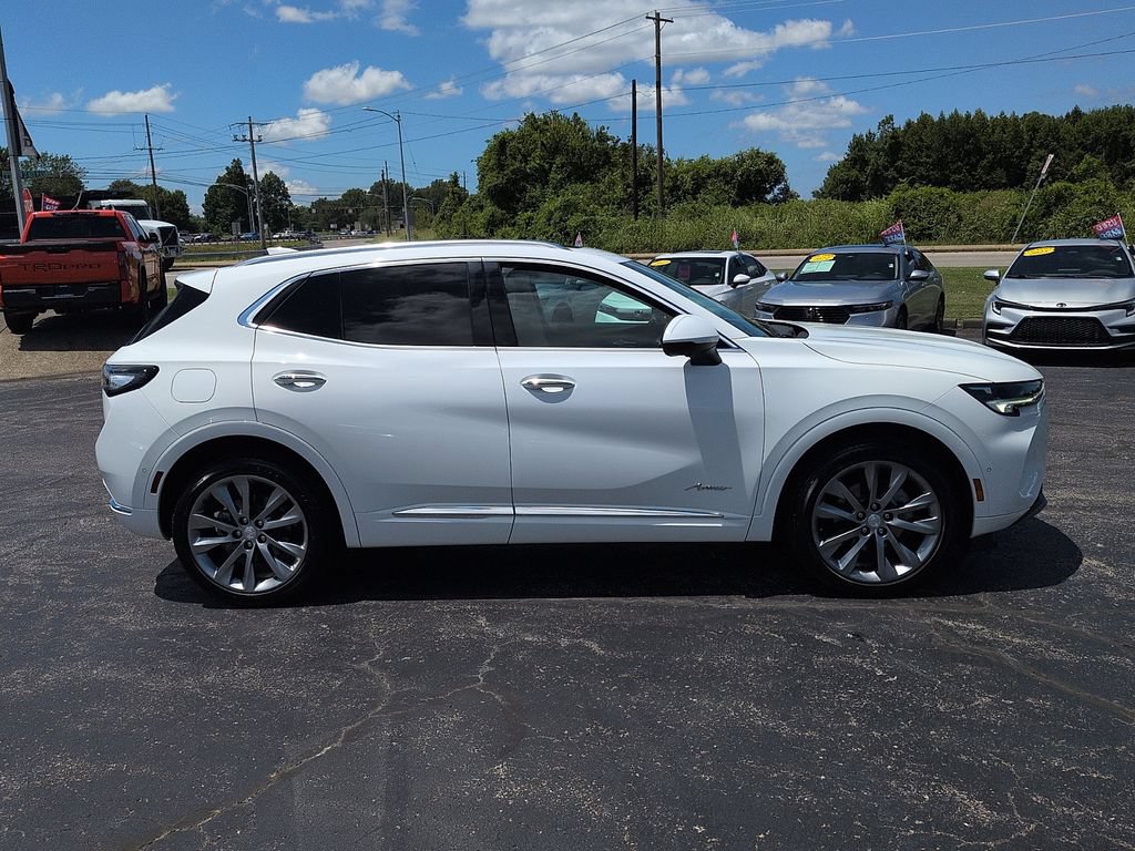 Used 2021 Buick Envision Avenir w/ Technology Package II FWD image 2