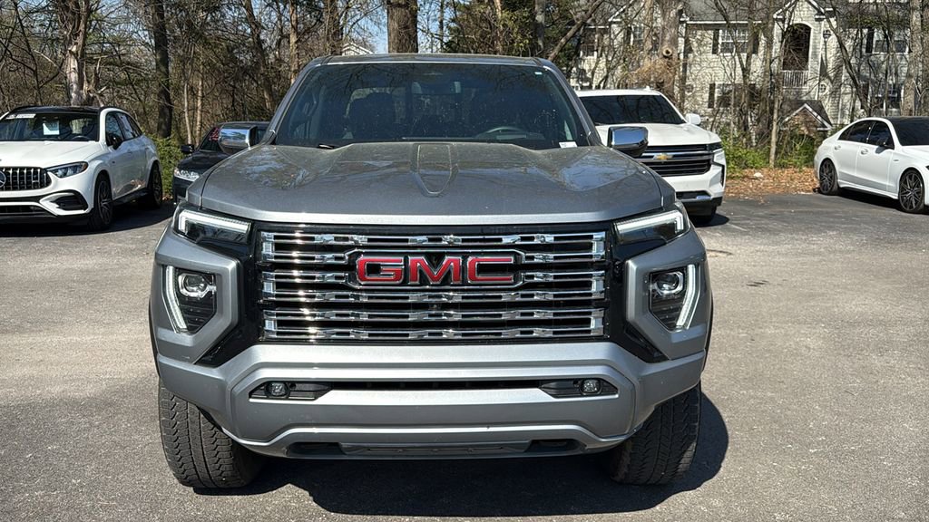 Used 2024 GMC Canyon Denali image 9
