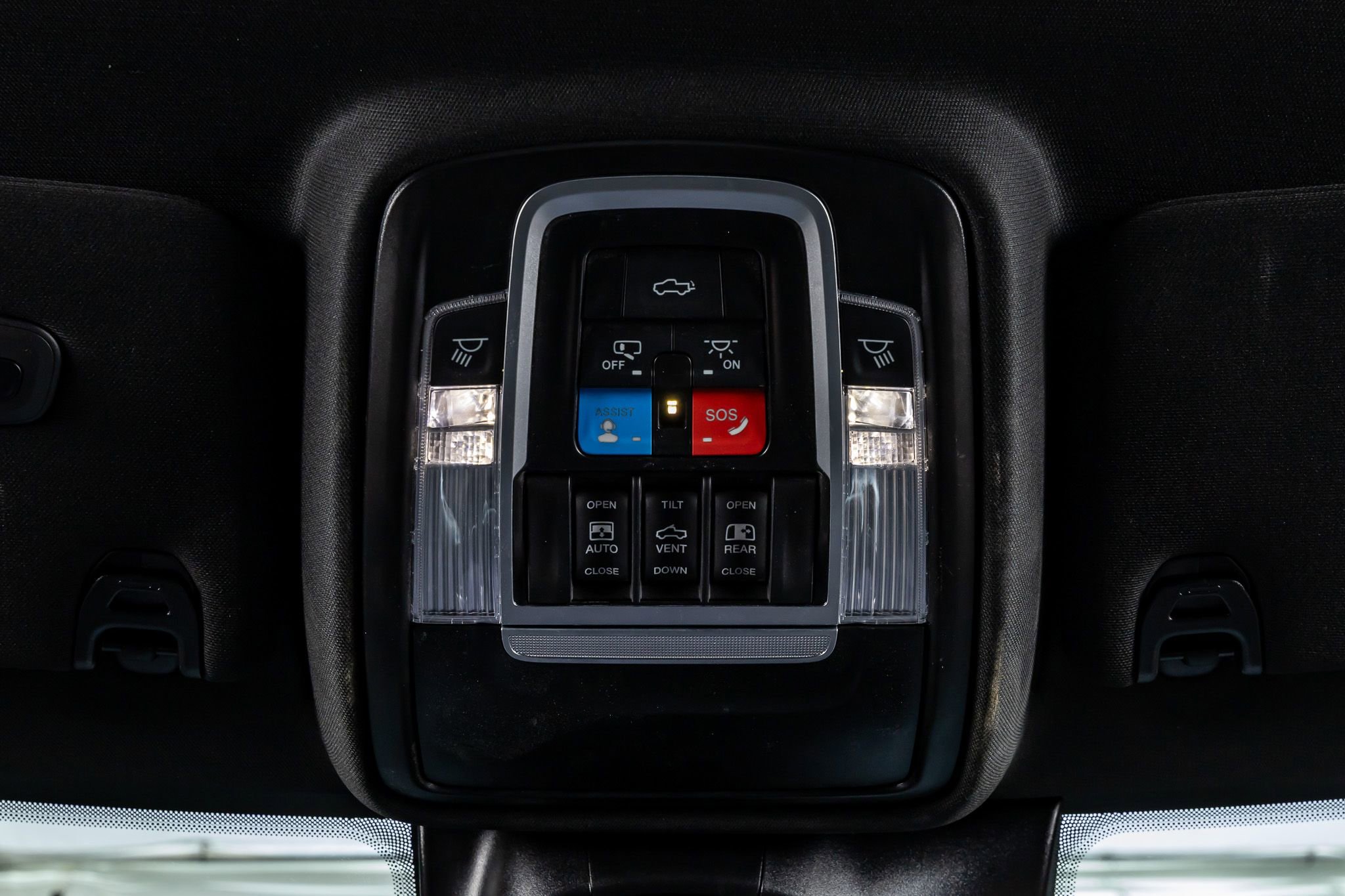 Used 2024 RAM 2500 Laramie w/ Night Edition AWD/4WD image 29