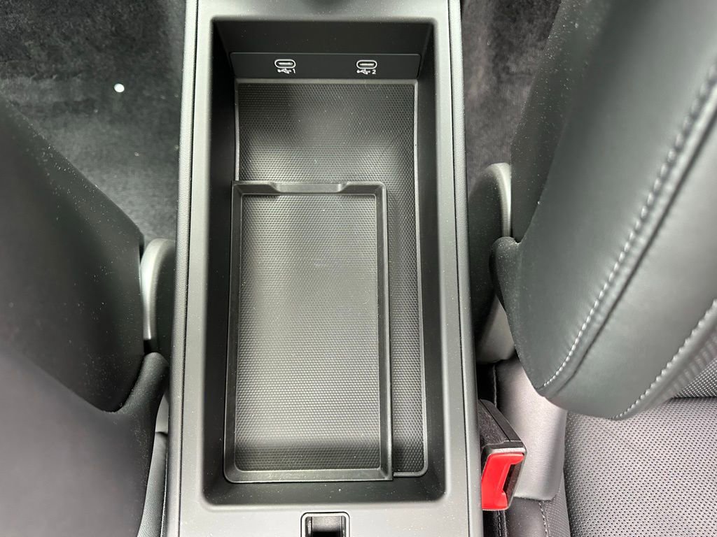 Certified 2024 Porsche 911 Carrera GTS image 26