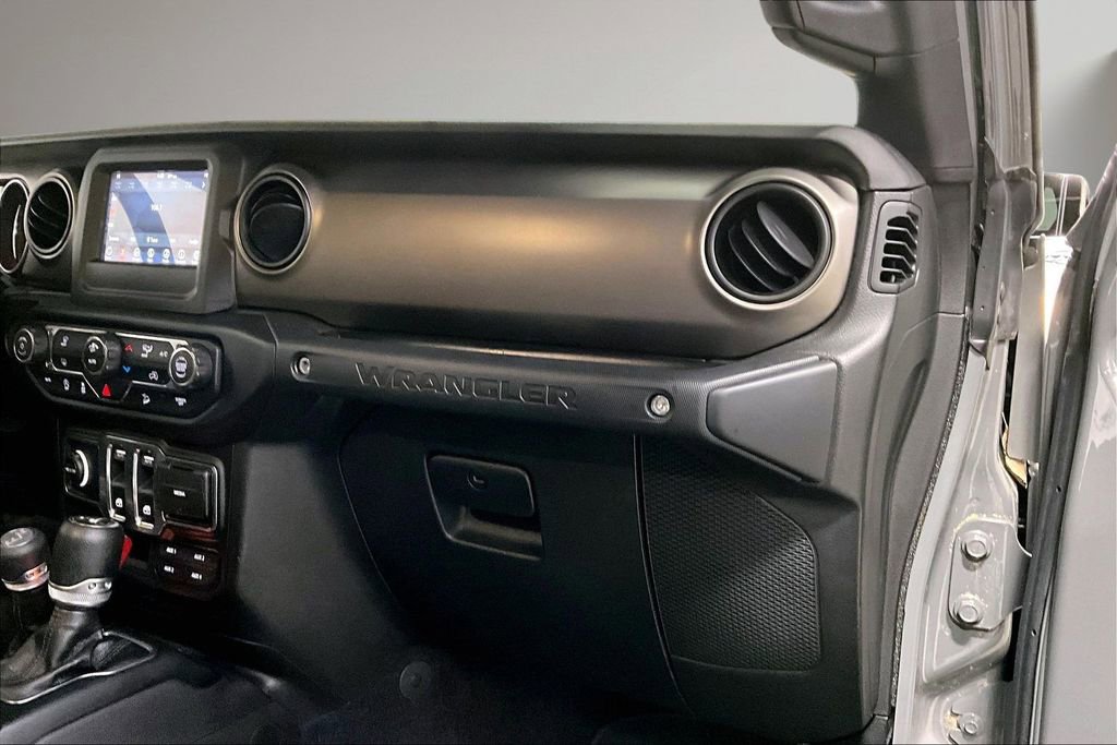 Used 2019 Jeep Wrangler Sport S image 26