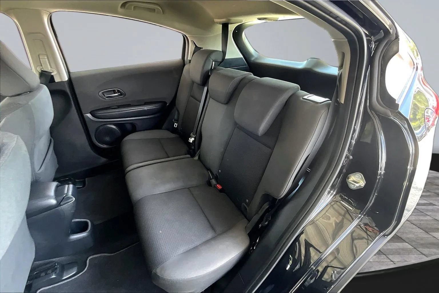 Used 2019 Honda HR-V LX image 19