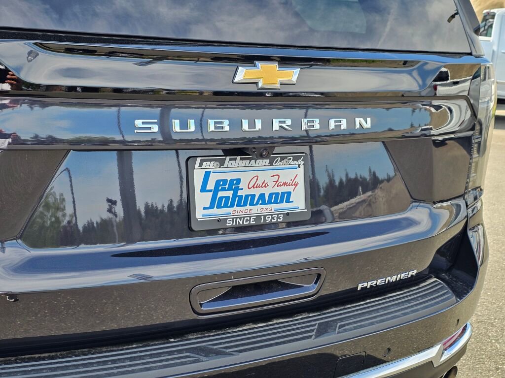 New 2026 Chevrolet Suburban Premier w/ Sun And Tow Package AWD/4WD image 27