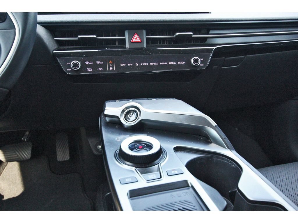 Certified 2023 Kia EV6 Wind RWD image 30