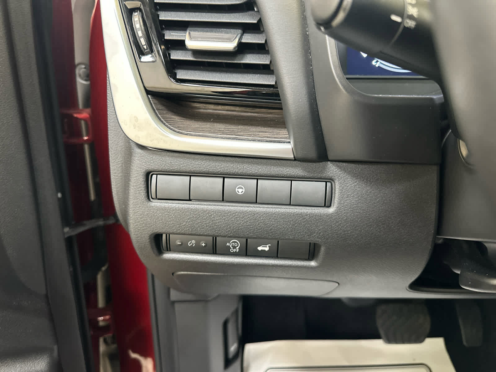 Certified 2024 Nissan Rogue Platinum AWD/4WD image 23
