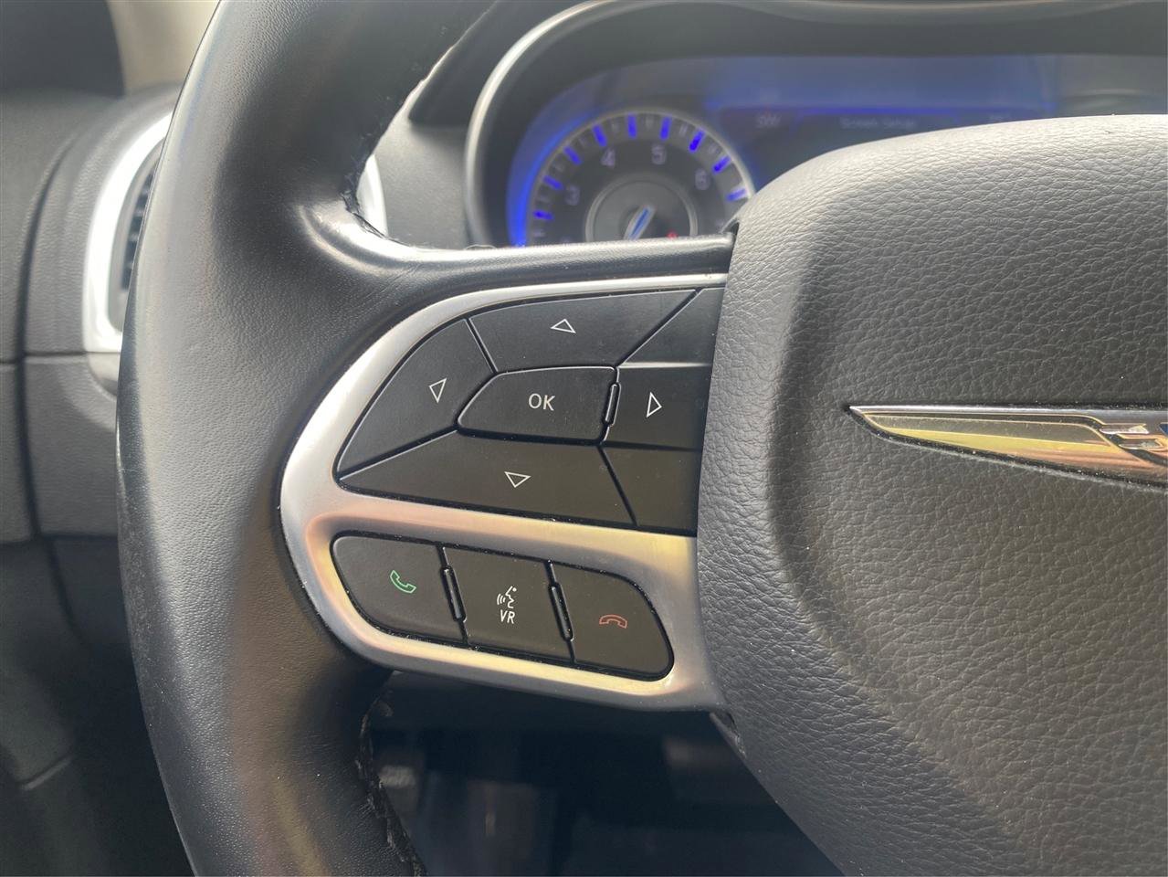 Used 2020 Chrysler 300 Touring w/ Sport Appearance Package image 34