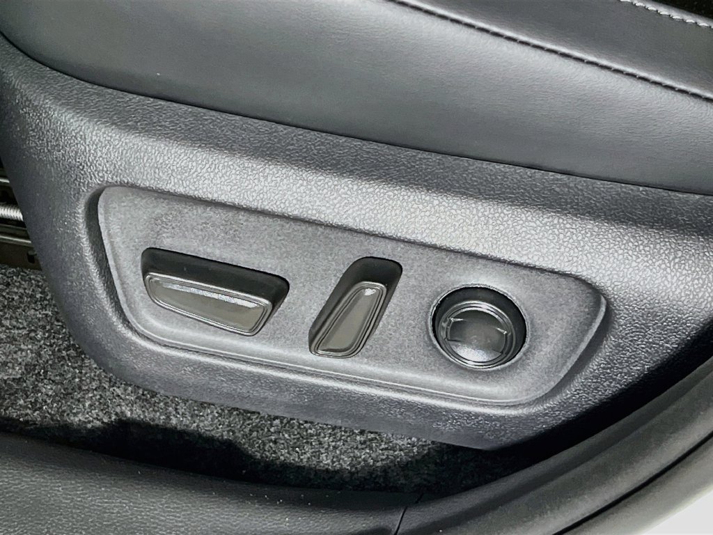 New 2026 Toyota RAV4 Limited AWD/4WD image 13