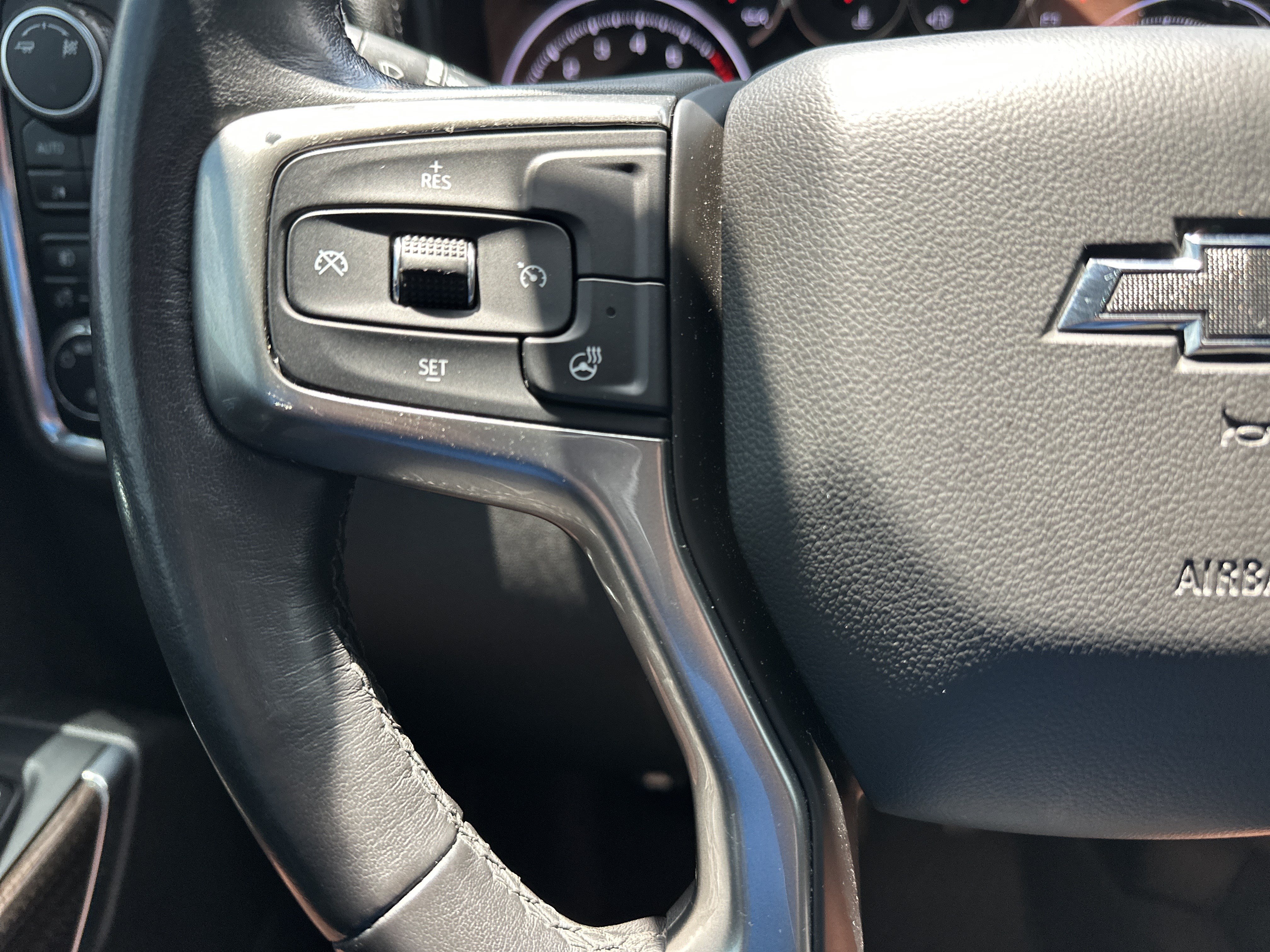 Used 2019 Chevrolet Silverado 1500 LT Trail Boss w/ Convenience Package AWD/4WD image 18