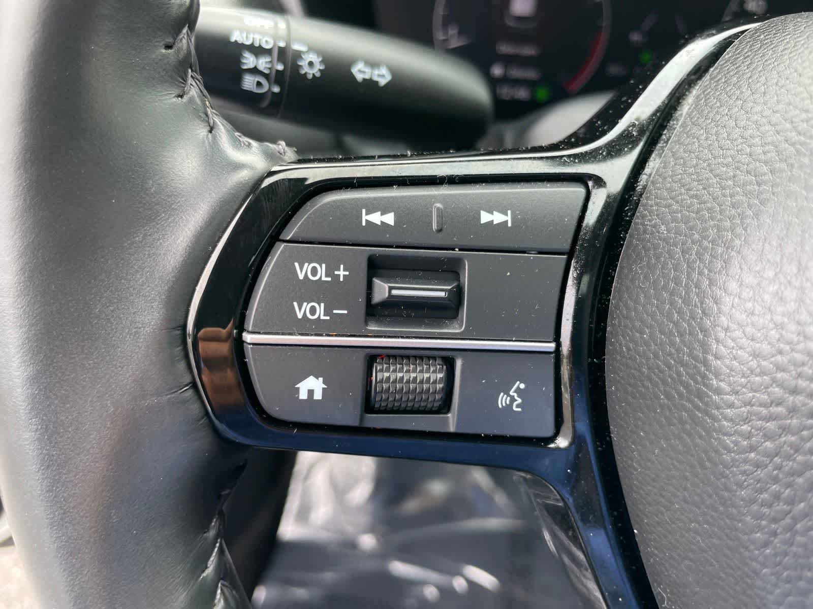 Used 2023 Honda HR-V EX-L image 13