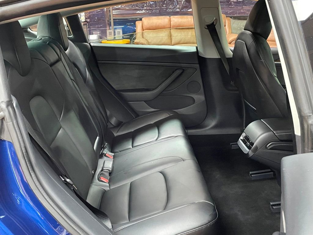 Used 2022 Tesla Model 3 image 19