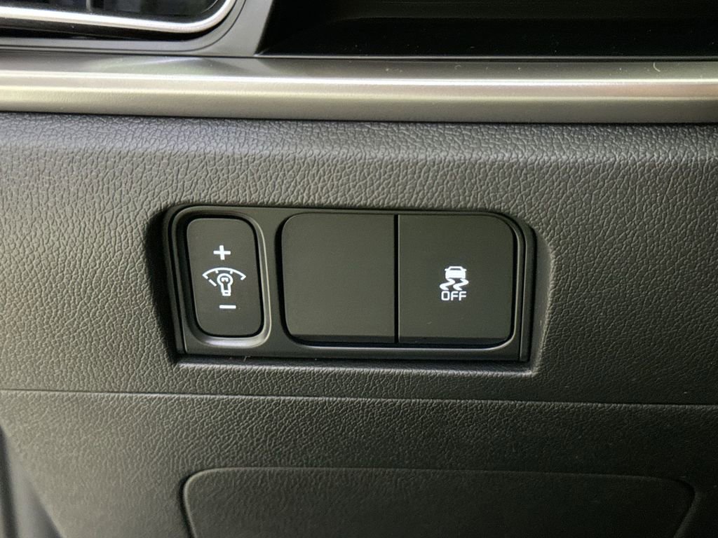 Used 2025 Kia Sorento S w/ Panoramic Sunroof Package image 16