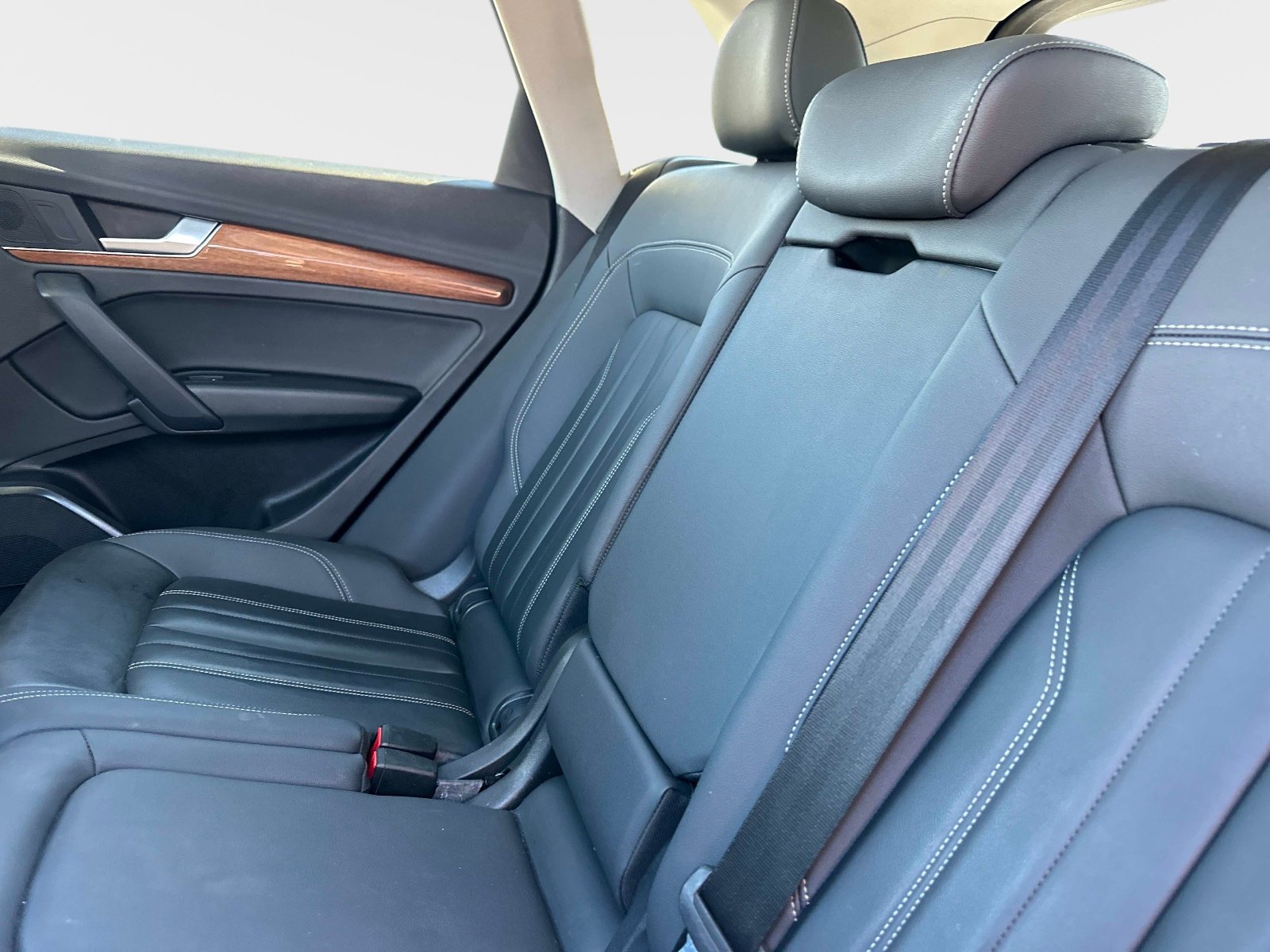 Used 2023 Audi Q5 2.0T Premium w/ Convenience Package image 13