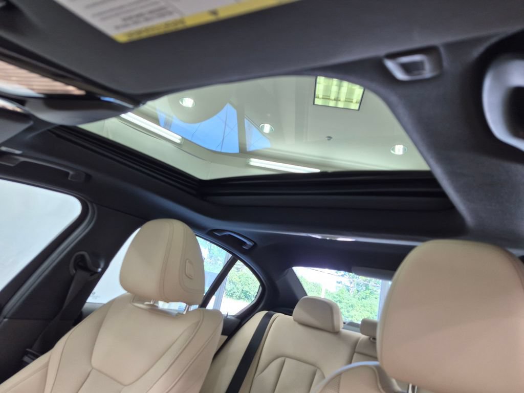 Used 2023 BMW 330e xDrive w/ Premium Package AWD/4WD image 16