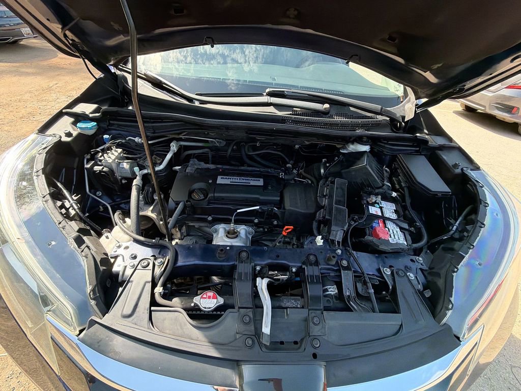 Used 2015 Honda CR-V LX image 18