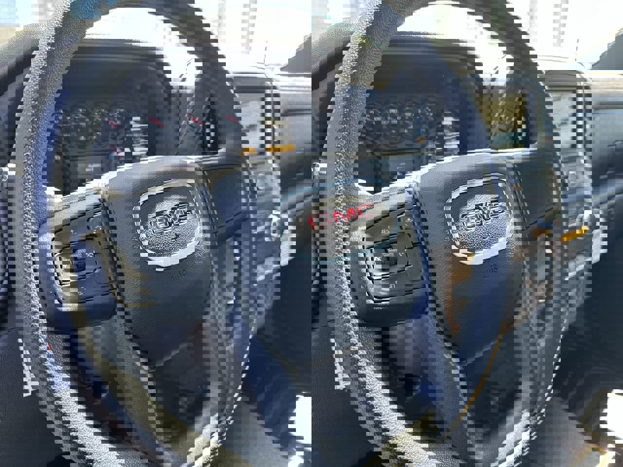 New 2025 GMC Sierra 2500 Pro w/ Convenience Package image 14