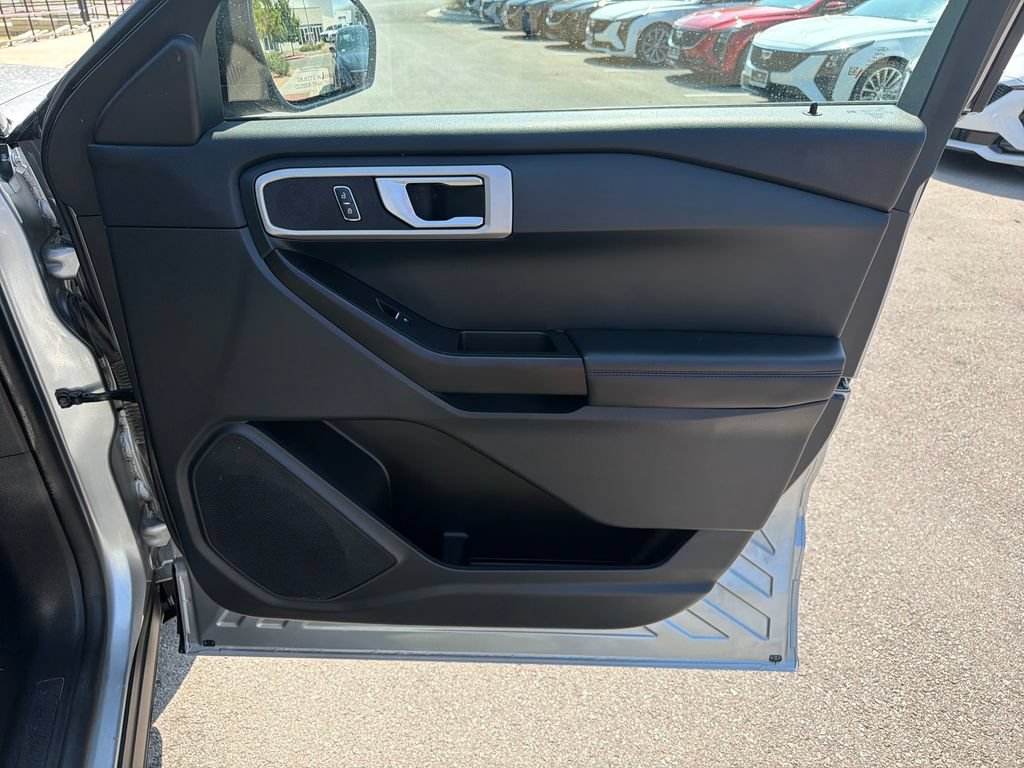 Used 2021 Ford Explorer 2WD image 33