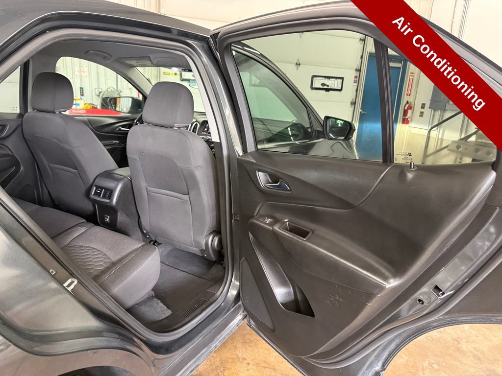 Used 2021 Chevrolet Equinox LT AWD/4WD image 34