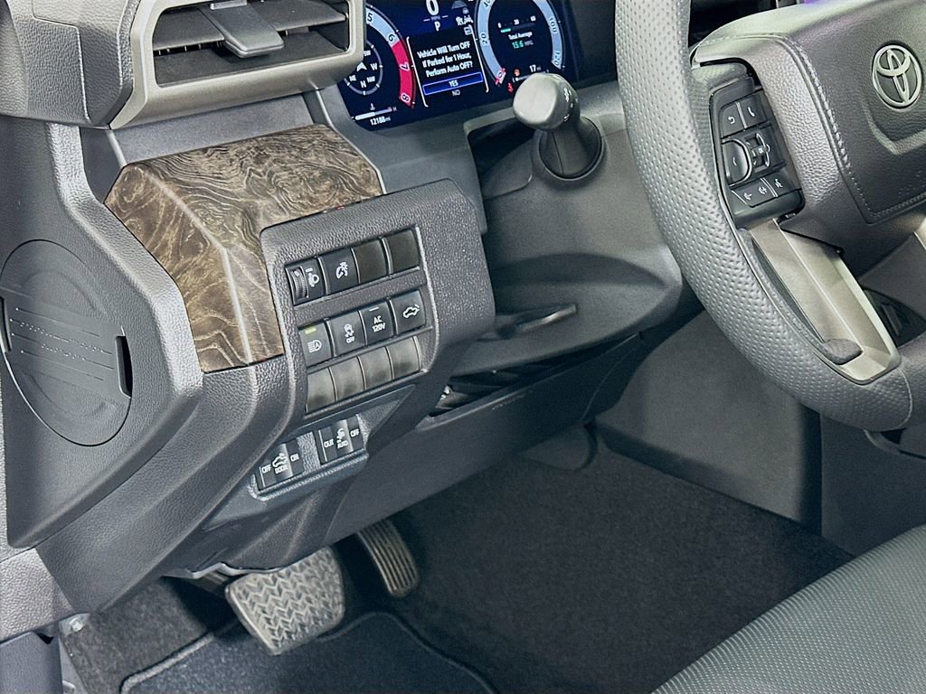 Certified 2025 Toyota Tacoma Limited image 10