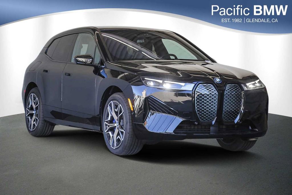 Used 2025 BMW iX xDrive50 w/ Premium Package image 1